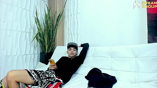 AmazingPartys online show from February 2026 07:34:01 PM