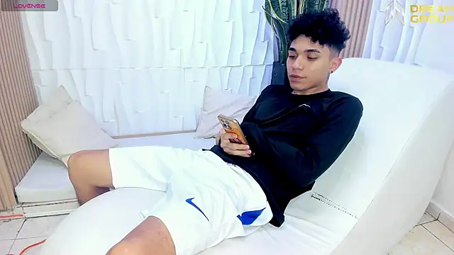 AmazingPartys online show from March 2026 02:58:01 AM