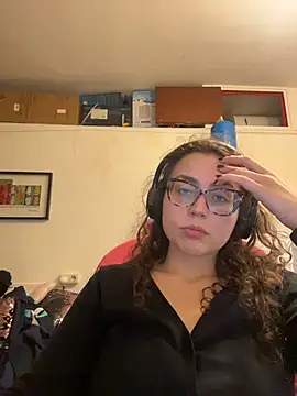 ladyturtle online show from April 2026 08:36:02 PM