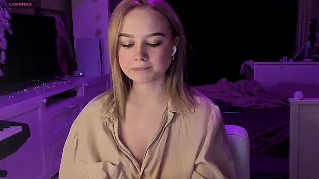 MaryDreaminess online show from February 2025 07:51:01 PM