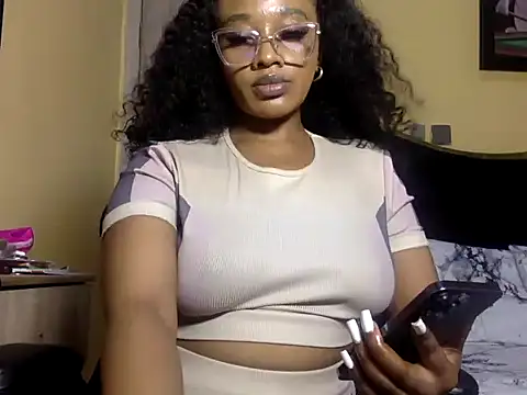 Snapshot of BOOTYBANGER24xx chatting on June 2026 09:15:01 AM BOOTYBANGER24xx online show from June 2026 09:15:01 AM