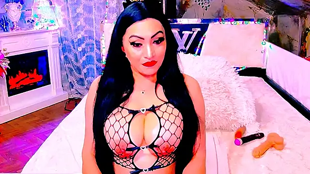 Snapshot of AmyraSunris chatting on June 2026 08:33:01 PM AmyraSunris online show from June 2026 08:33:01 PM