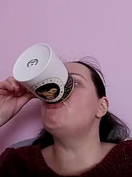 BustyLadyAlma online show from April 2026 06:06:01 AM