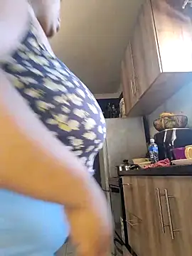 SWEETDOLLY29XX online show from October 2025 07:18:02 AM