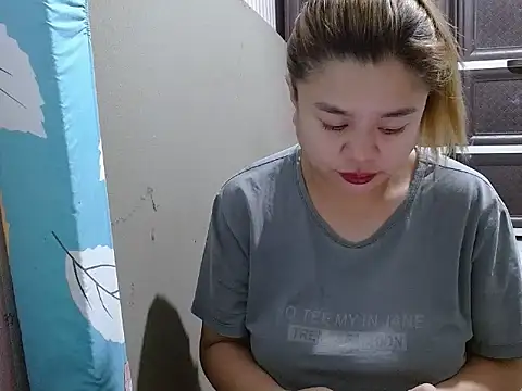 Kariebabe online show from December 2025 11:20:01 PM