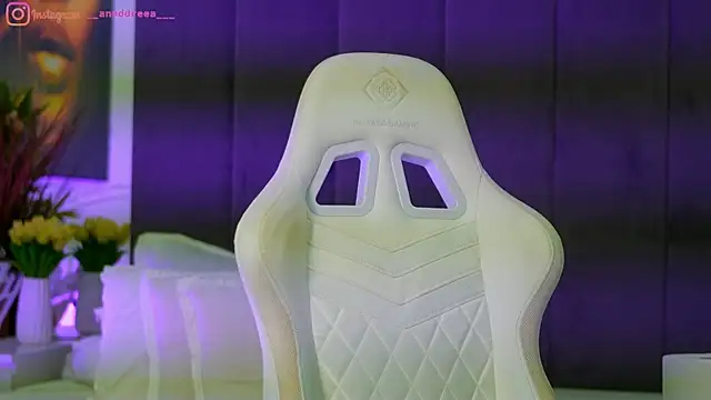 perfectt33n online show from November 2025 05:44:01 PM