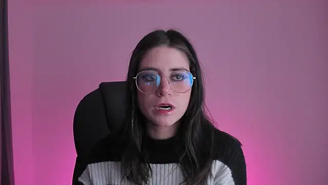 HazelKush online show from October 2025 09:48:02 PM