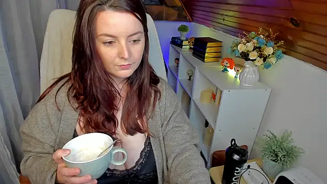 ErinMarshall online show from February 2025 04:00:02 PM