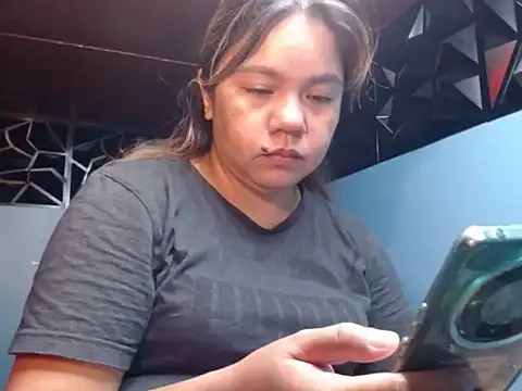 ambersmile online show from October 2025 07:55:01 PM