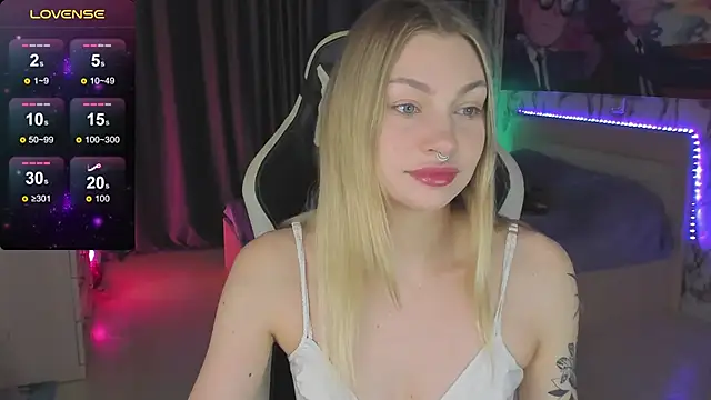 BiMolly online show from December 2024 02:05:01 AM