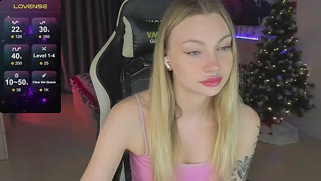 BiMolly online show from January 2025 08:56:02 PM