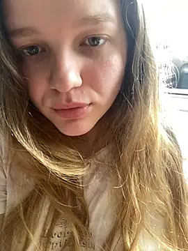 Snapshot of -MimmiLissa- chatting on June 2026 12:22:01 PM -MimmiLissa- online show from June 2026 12:22:01 PM