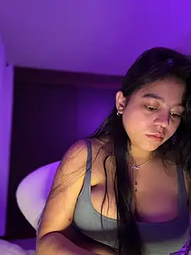 Snapshot of Naiara_sex chatting on December 2025 05:05:01 AM Naiara sex online show from December 2025 05:05:01 AM