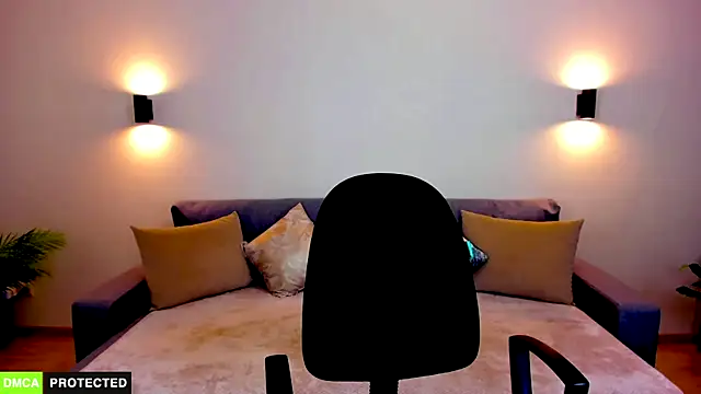 TheWoman   online show from September 2025 10:38:02 AM