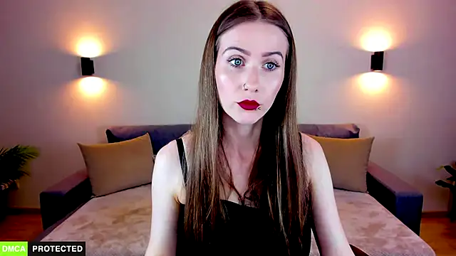 TheWoman   online show from September 2025 06:24:02 PM