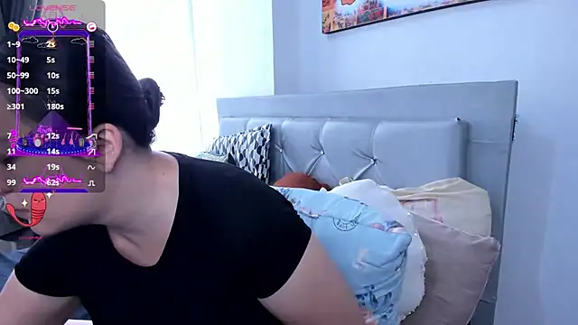 angelaagomez online show from July 2026 06:58:02 PM