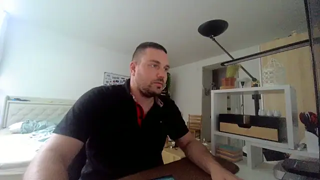 Snapshot of PowerToes chatting on June 2026 03:55:01 PM PowerToes online show from June 2026 03:55:01 PM
