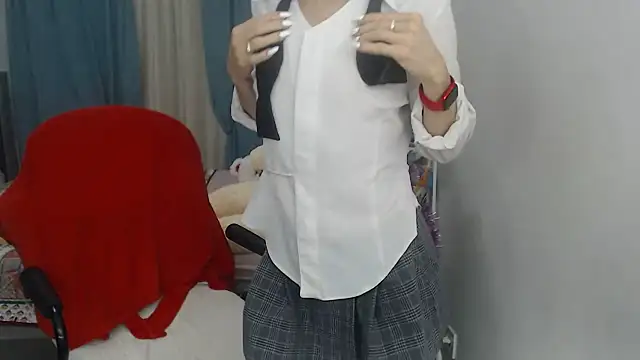 LuxuryNika online show from January 2025 06:51:02 PM