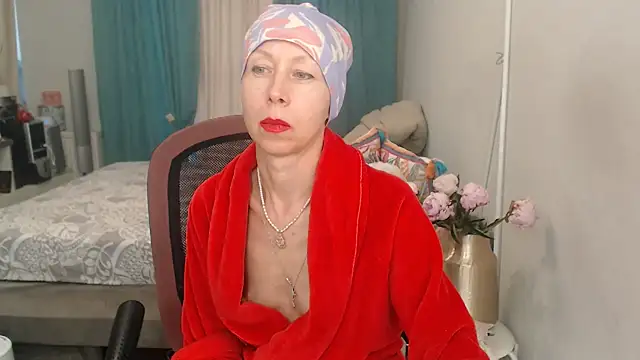 LuxuryNika online show from July 2026 05:29:02 PM