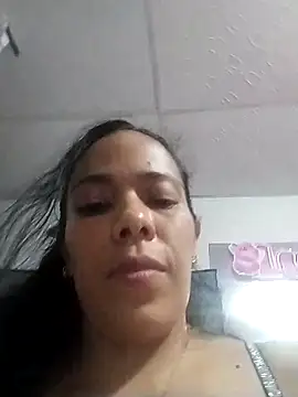 Bootycallhot online show from February 2026 02:49:01 AM