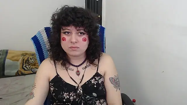 Snapshot of Smoke_trip_Alicia chatting on February 2026 07:54:01 PM Smoke trip Alicia online show from February 2026 07:54:01 PM