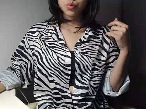 Bigg Pussyy Catt online show from December 2024 06:10:02 AM