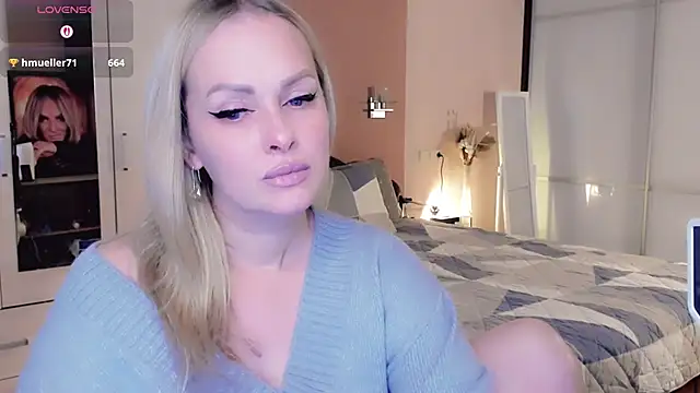 Libby Nora online show from October 2025 10:28:02 AM