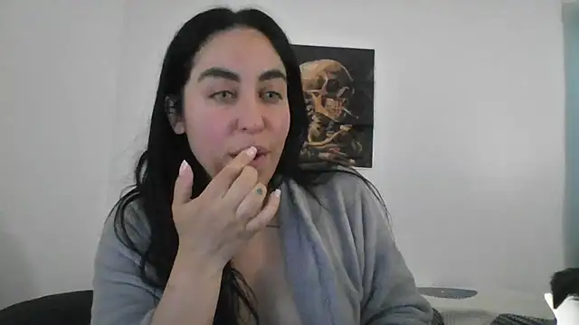 Snapshot of WetFlower69 chatting on June 2026 01:28:01 PM WetFlower69 online show from June 2026 01:28:01 PM