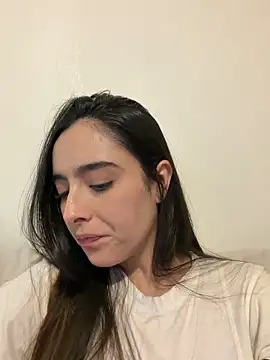 swrennn19 online show from April 2026 10:18:01 PM