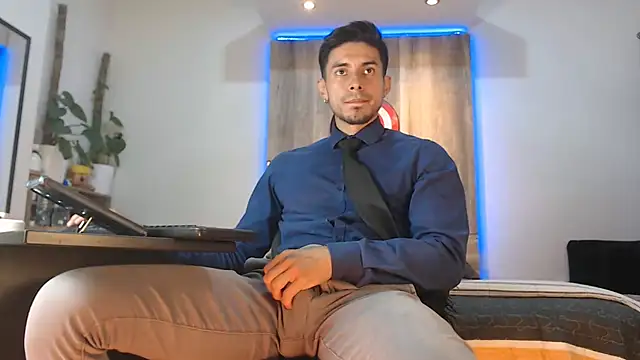 Andrew 4  online show from February 2026 01:55:02 AM