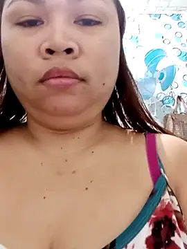 XXLorie 02 online show from February 2025 11:51:02 PM