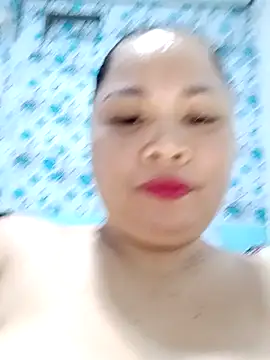 XXLorie 02 online show from February 2025 12:08:01 PM