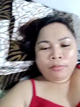 XXLorie 02 online show from February 2025 12:56:01 PM