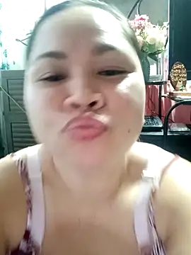 XXLorie 02 online show from March 2025 08:52:02 AM