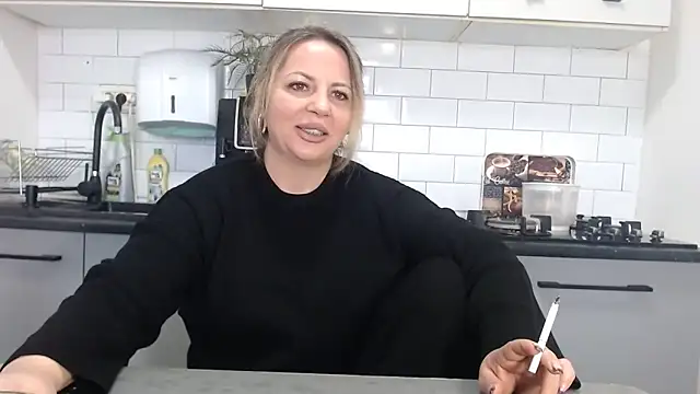 erikaerika online show from December 2024 08:09:02 AM