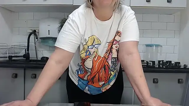 erikaerika online show from January 2025 04:48:02 PM