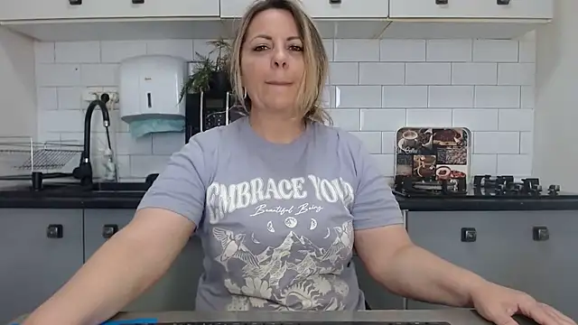 erikaerika online show from January 2025 09:46:01 AM