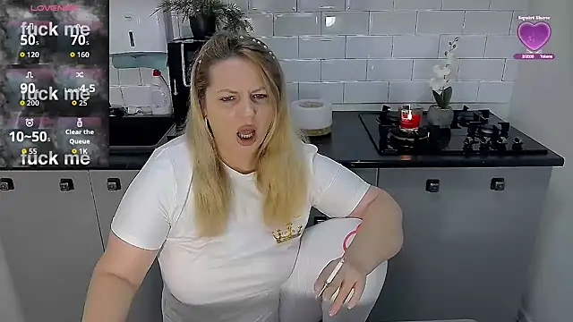 erikaerika online show from November 2025 08:36:02 AM