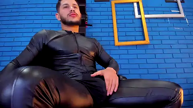 Snapshot of TheIan26 chatting on December 2024 07:49:02 PM TheIan26 online show from December 2024 07:49:02 PM