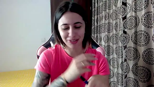 RoseDiamond06 online show from December 2024 02:27:01 PM