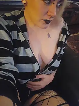 PinkTheHawk online show from October 2025 09:32:02 AM