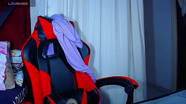 DanisaBrown online show from December 2025 02:03:01 PM