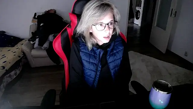 Snapshot of SexxyLety chatting on October 2025 06:30:02 AM SexxyLety online show from October 2025 06:30:02 AM