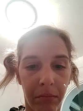 Snapshot of SexxyLety chatting on October 2025 04:31:01 PM SexxyLety online show from October 2025 04:31:01 PM