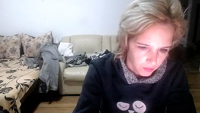 Snapshot of SexxyLety chatting on November 2025 07:30:02 AM SexxyLety online show from November 2025 07:30:02 AM