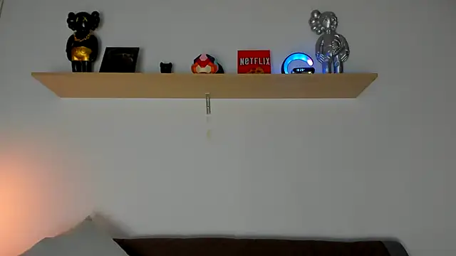 Snapshot of camilo_restrepo21 chatting on February 2025 11:27:01 PM camilo restrepo21 online show from February 2025 11:27:01 PM