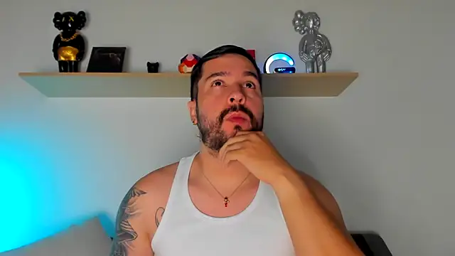 Snapshot of camilo_restrepo21 chatting on February 2025 11:52:02 PM camilo restrepo21 online show from February 2025 11:52:02 PM