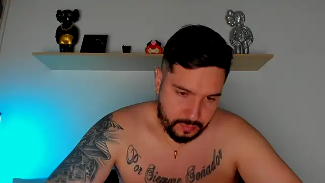 Snapshot of camilo_restrepo21 chatting on February 2025 11:52:01 PM camilo restrepo21 online show from February 2025 11:52:01 PM