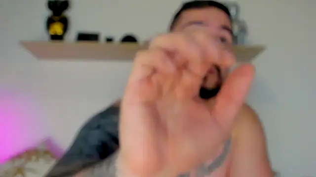 Snapshot of camilo_restrepo21 chatting on October 2025 11:57:01 PM camilo restrepo21 online show from October 2025 11:57:01 PM