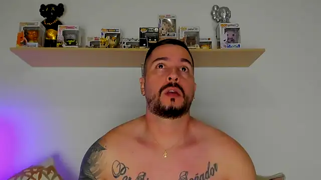 camilo restrepo21 online show from December 2025 01:02:02 AM